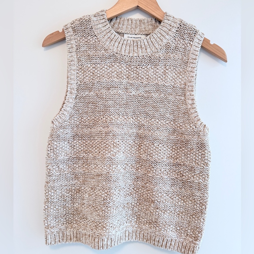 Club Monaco Chunky Knit Sleeveless Sweater